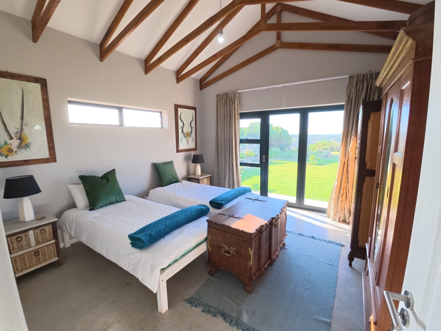 4 Bedroom Property for Sale in Paradise Beach Eastern Cape